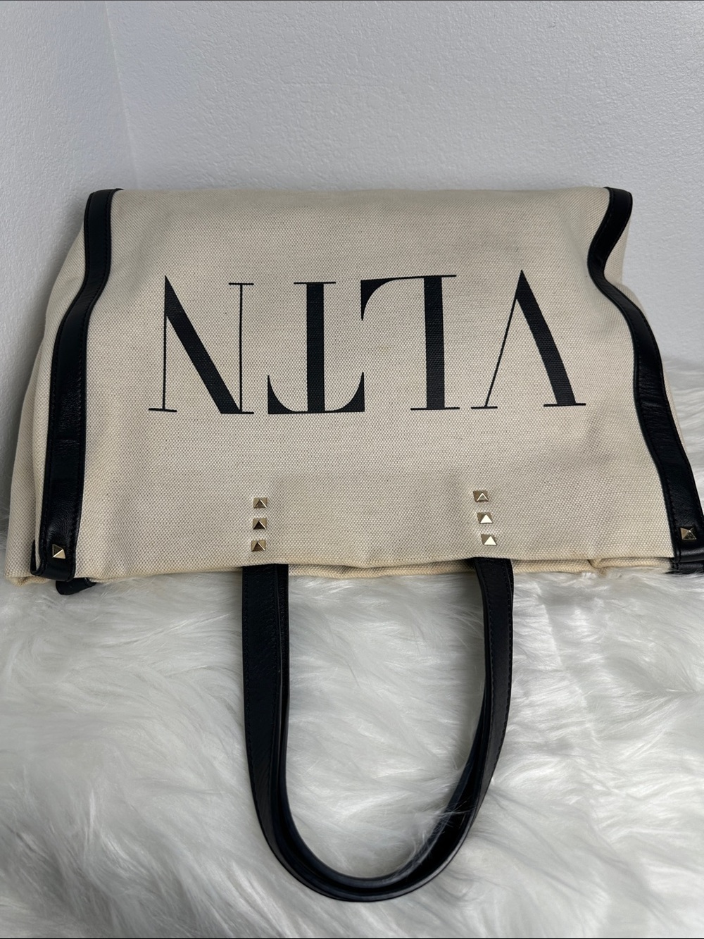 💯Authentic Valentino Garavani VLTN Canvas Tote Bag🍀 - Picture 5 of 15